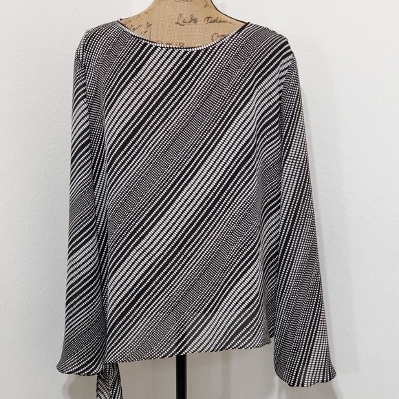 APOSTROPHE WOMAN•1-2X•Blk & wh blouse•pretty - Picture 3 of 12